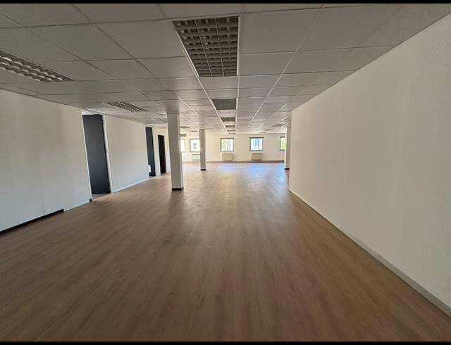 254M² OFFICE TO LET IN TYGER VALLEY